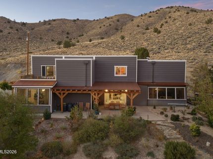 15555 Pyramid Way, Reno, NV 89510 Photo