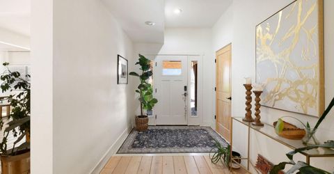 15555 Pyramid Way, Reno, NV 89510 Photo