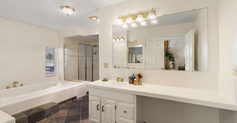 15555 Pyramid Way, Reno, NV 89510 Photo