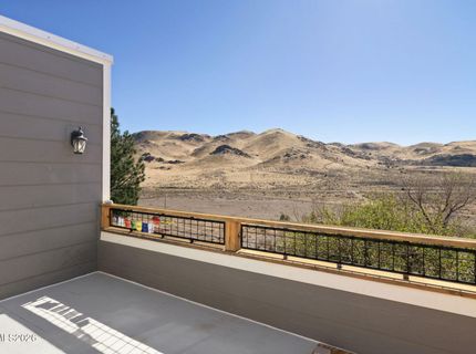 15555 Pyramid Way, Reno, NV 89510 Photo