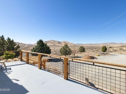 15555 Pyramid Way, Reno, NV 89510 Photo