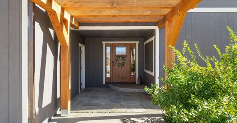 15555 Pyramid Way, Reno, NV 89510 Photo