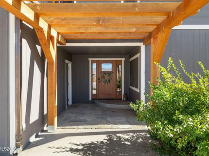 15555 Pyramid Way, Reno, NV 89510 Photo