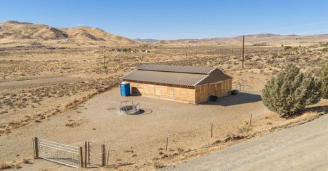 15555 Pyramid Way, Reno, NV 89510 Photo