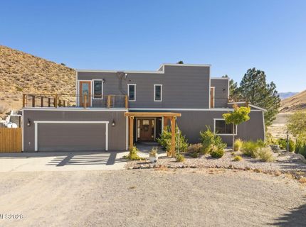 15555 Pyramid Way, Reno, NV 89510 Photo