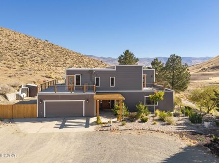 15555 Pyramid Way, Reno, NV 89510 Photo