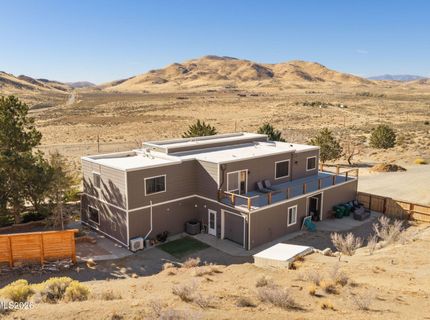 15555 Pyramid Way, Reno, NV 89510 Photo