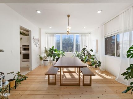 15555 Pyramid Way, Reno, NV 89510 Photo