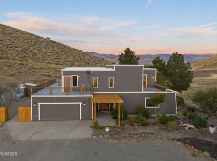 15555 Pyramid Way, Reno, NV 89510 Photo