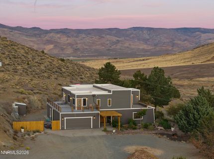 15555 Pyramid Way, Reno, NV 89510 Photo
