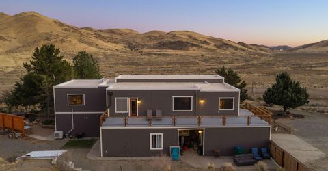 15555 Pyramid Way, Reno, NV 89510 Photo