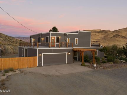 15555 Pyramid Way, Reno, NV 89510 Photo