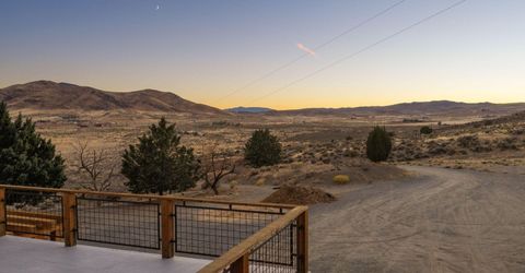 15555 Pyramid Way, Reno, NV 89510 Photo