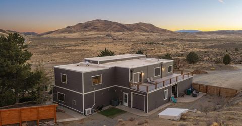15555 Pyramid Way, Reno, NV 89510 Photo