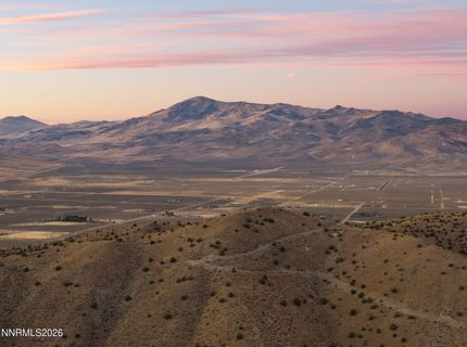15555 Pyramid Way, Reno, NV 89510 Photo