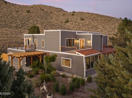 15555 Pyramid Way, Reno, NV 89510 Photo