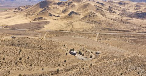 15555 Pyramid Way, Reno, NV 89510 Photo