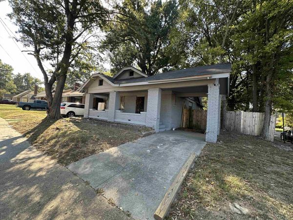 897 N HIGHLAND AVE N, Memphis, TN 38122