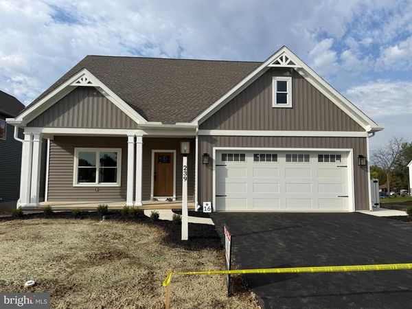 239 PARKSIDE PLACE , LANCASTER, PA 17602