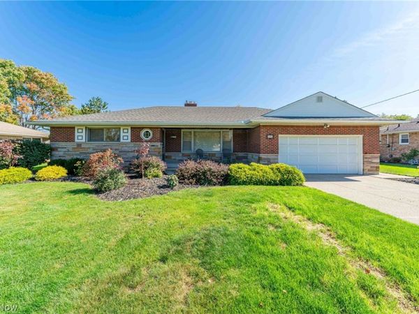 645 Strumbly Drive, Highland Heights, OH 44143