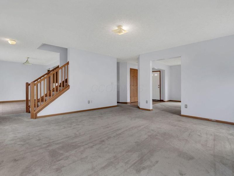 9060 Ridgeline Drive, Reynoldsburg, OH 43068 Photo 12