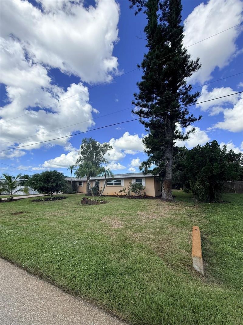 1729 Laramie Street , Sarasota, FL 34231 Photo