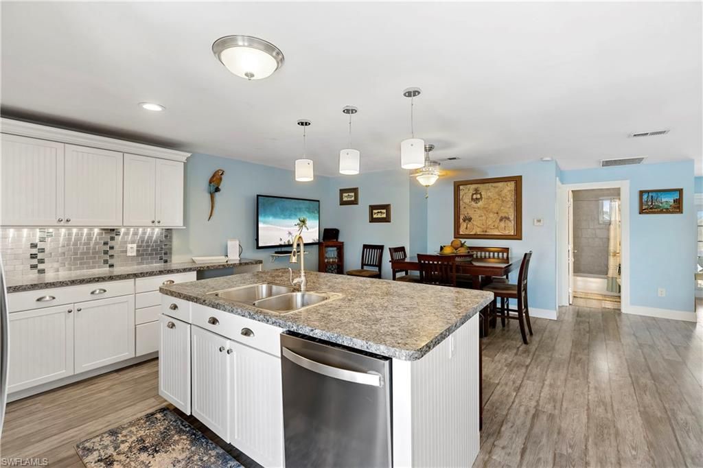 220 Curlew St , Fort Myers Beach, FL 33931 Photo