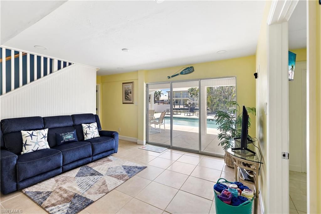 220 Curlew St , Fort Myers Beach, FL 33931 Photo