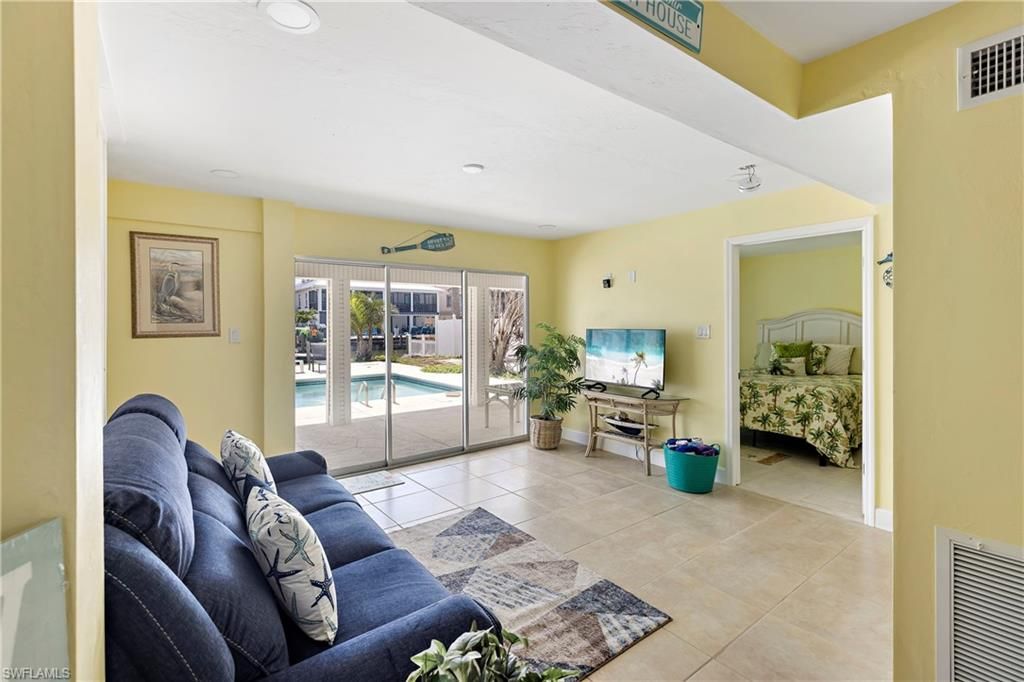 220 Curlew St , Fort Myers Beach, FL 33931 Photo