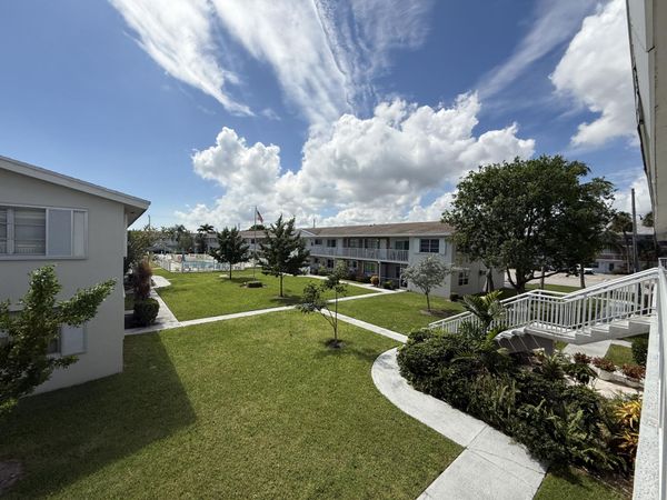 3860 NE 21st Way, Lighthouse Point, FL 33064
