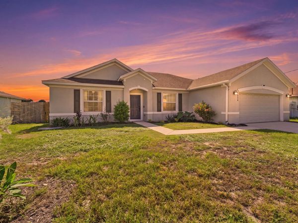 770 SW Saragossa Avenue, Port St. Lucie, FL 34953