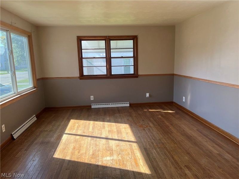 554 E Taggart Street, East Palestine, OH 44413 Photo 8
