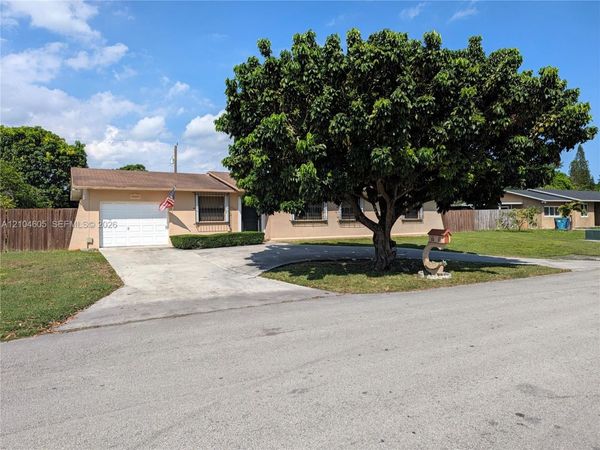 12601 SW 195th Ter , Miami, FL 33177
