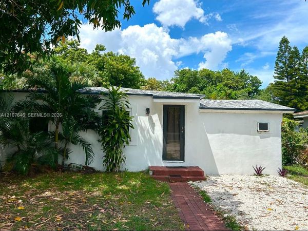 75 NW 116th St , Miami, FL 33168