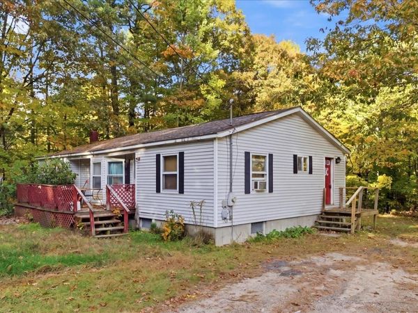 10 Melody Lane, Naples, ME 04055