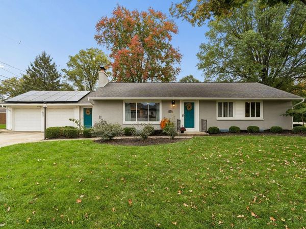 602 E Cooke Road , Columbus, OH 43214