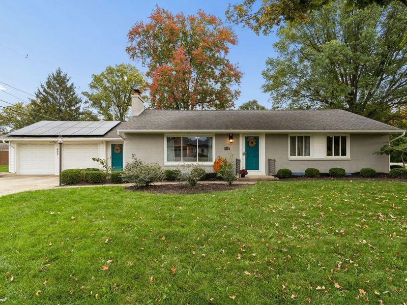 602 E Cooke Road, Columbus, OH 43214 Photo 1