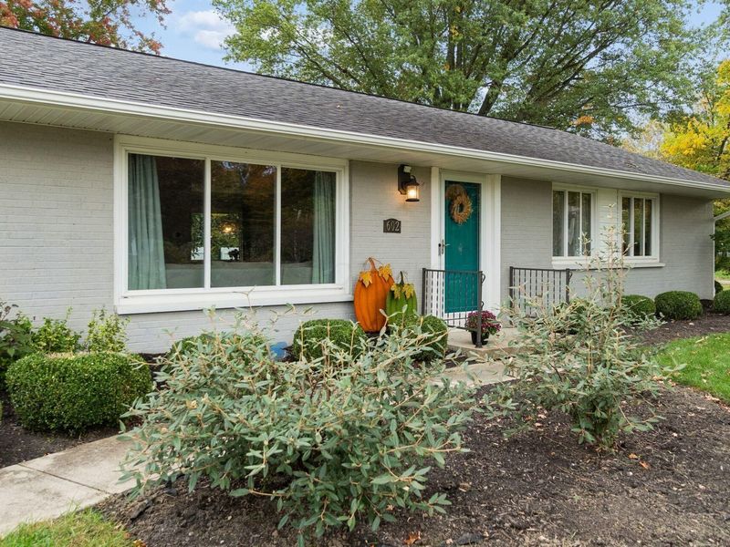 602 E Cooke Road, Columbus, OH 43214 Photo 4