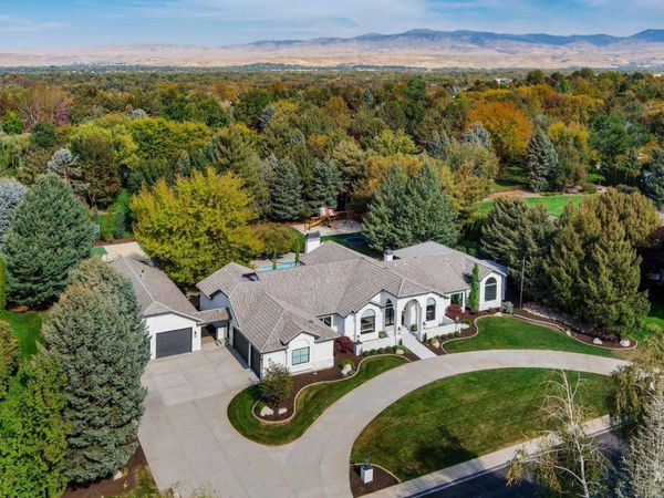 1152 W Newfield Drive, Eagle, ID 83616