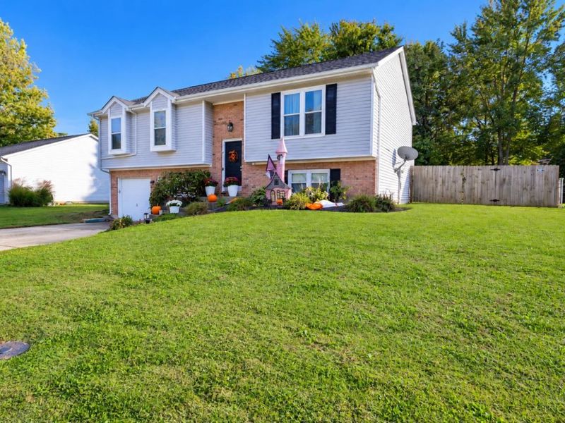 687 Mockingbird Lane, Union Township, OH 45244 Photo 3