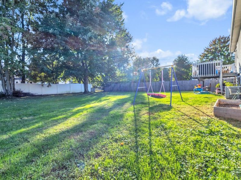 687 Mockingbird Lane, Union Township, OH 45244 Photo 7