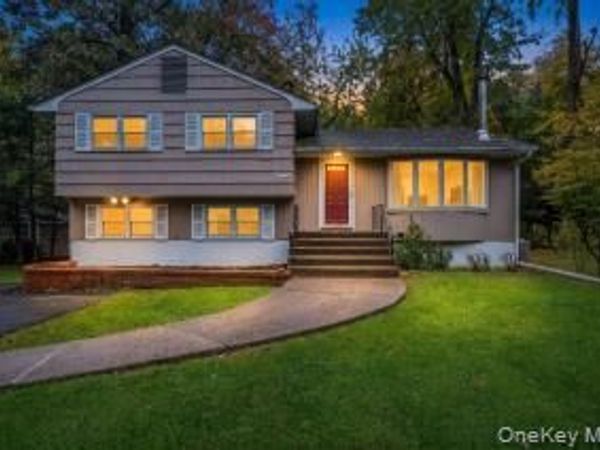 15 oak Road, New City, NY 10956