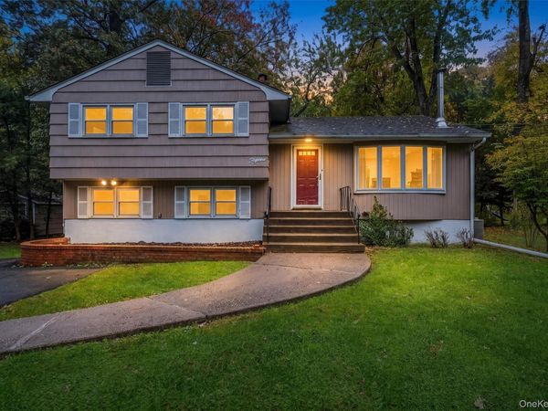 15 oak Road, New City, NY 10956