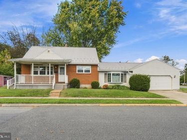 361 E ROOSEVELT AVENUE , MIDDLETOWN, PA 17057