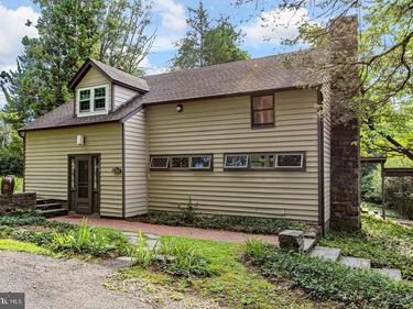 6615 CHAPEL ROAD , NEW HOPE, PA 18938
