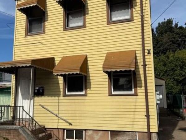 610 GENESEE STREET , TRENTON, NJ 08611