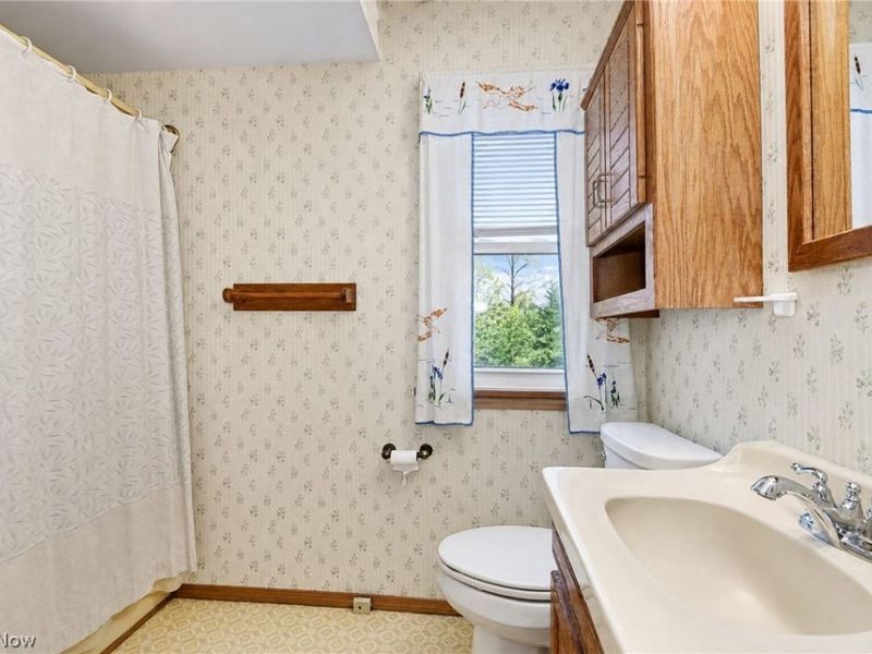 20430 Tracy Avenue, Euclid, OH 44123 Photo 23