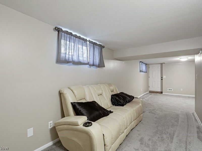 1047 Berkshire Drive, Macedonia, OH 44056 Photo 38