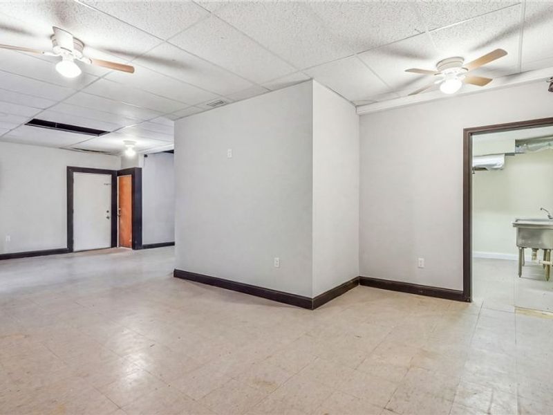 2006 Youngstown Road SE, Warren, OH 44484 Photo 16