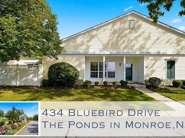 434 Bluebird Drive, Monroe, NJ 08831